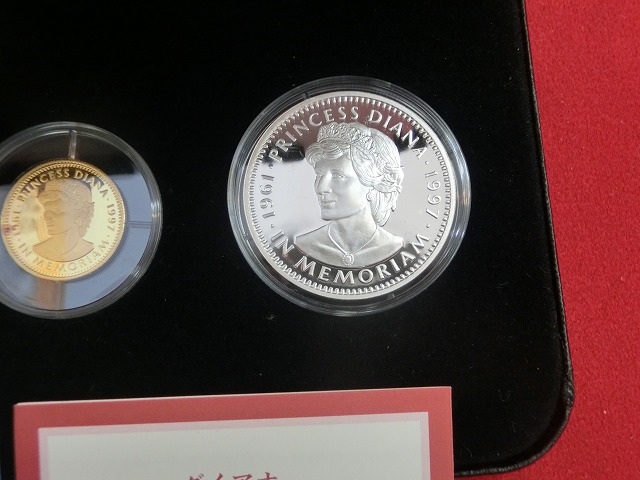ダイアナ、プリンセス・ウェールズ　100リベリア・ドル　②
