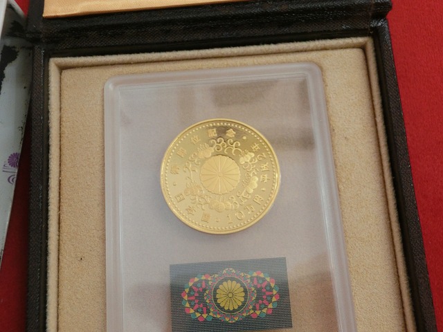 天皇陛下御即位記念　10万円金貨　プルーフ   ②