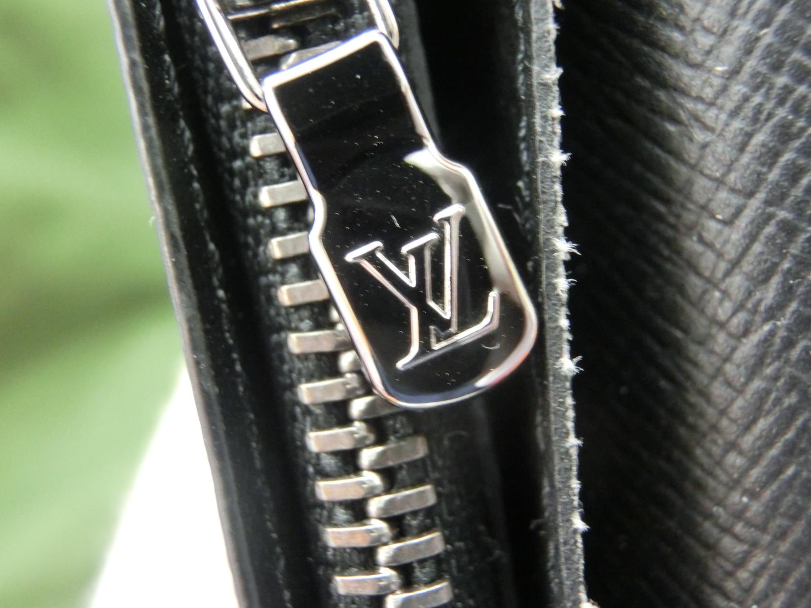 ルイ・ヴィトン  ブラザ  モノグラム エクリプス