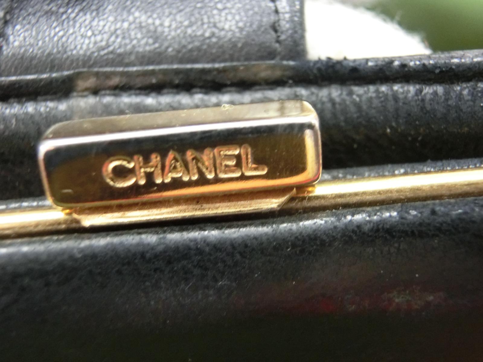 シャネル　長財布 がま口　ココマーク　黒