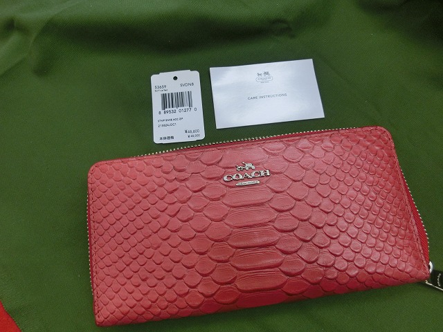 コーチ 未使用 カーフ 長財布 パイソン型押し レッド 53659
