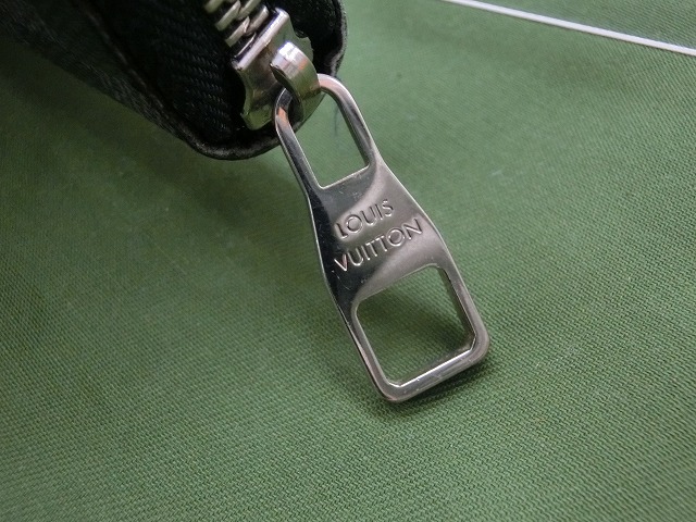 美品  ルイヴィトン グラフィット ジッピーオーガナイザー  N63077  ダミエグラフィットキャンバス 長財布