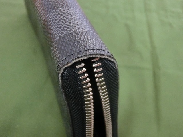 美品  ルイヴィトン グラフィット ジッピーオーガナイザー  N63077  ダミエグラフィットキャンバス 長財布