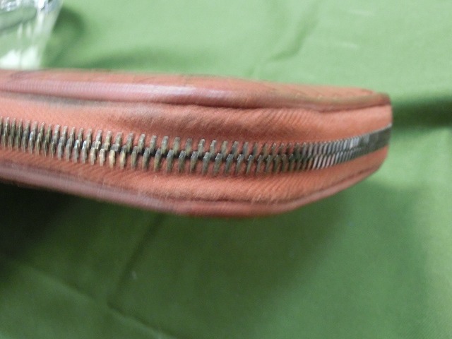 【良品】ボッテガヴェネタ 長財布(ラウンドファスナー)  イントレチャート ジップアラウンドウォレット