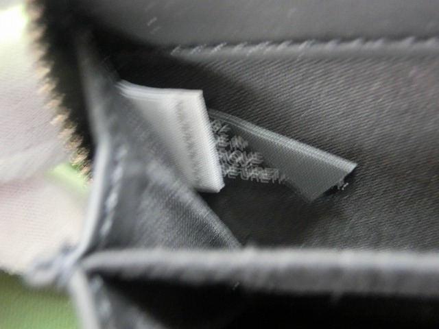 【未使用】ディーゼル  リピートロゴ ジップ付き コインポーチ  小銭入れ