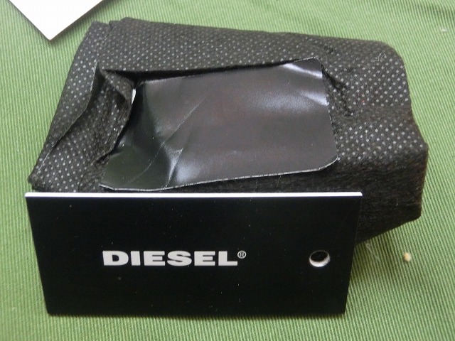 【未使用】ディーゼル  リピートロゴ ジップ付き コインポーチ  小銭入れ