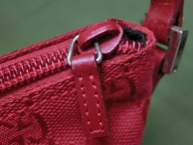 【美品】グッチ アクセサリーポーチ レッド キャンバス GUCC 039-1103 2123