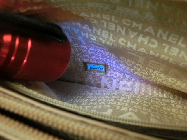 【美品】シャネル カバン 肩掛け CC ココマーク ショルダーバッグ ハンドバッグ キャビアスキン レディース ベージュ