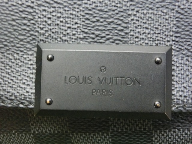 　【極美品】ルイヴィトン ディストリクトPM ショルダーバッグ ダミエ・グラフィット N41260