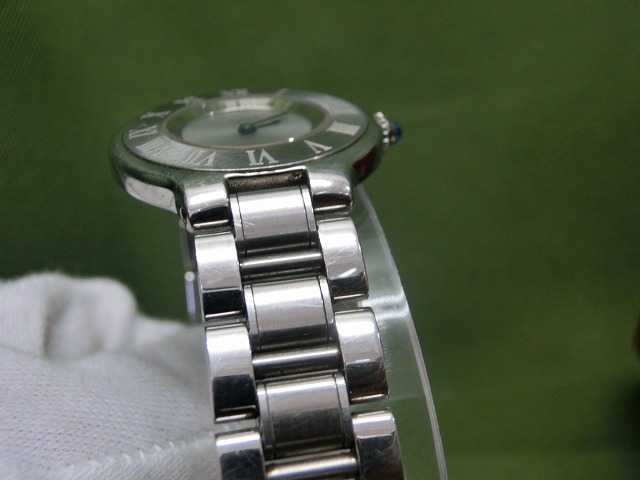 【良品】カルティエ マスト21  クオーツ アナログ表示 シルバー文字盤 腕時計 レディース