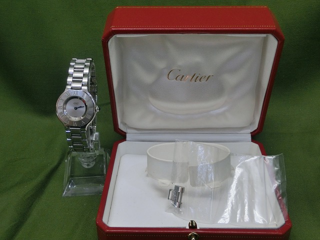 【良品】カルティエ マスト21  クオーツ アナログ表示 シルバー文字盤 腕時計 レディース